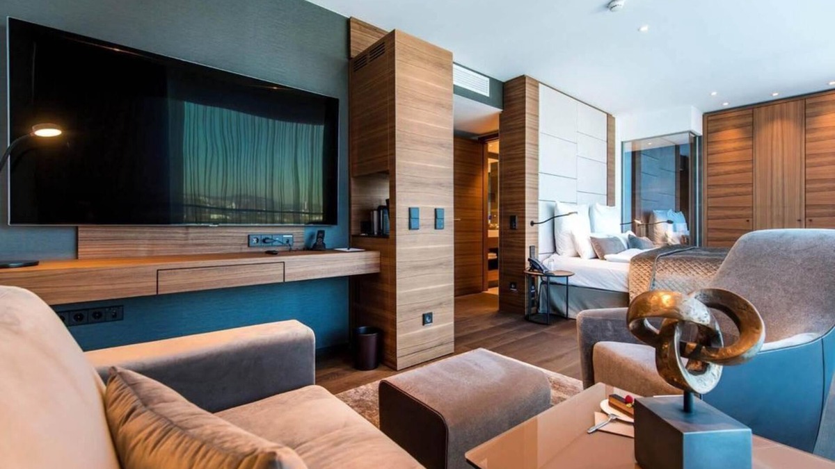 Metternich House | Superior Suite - Confluentiasuite - FÄHRHAUS Koblenz