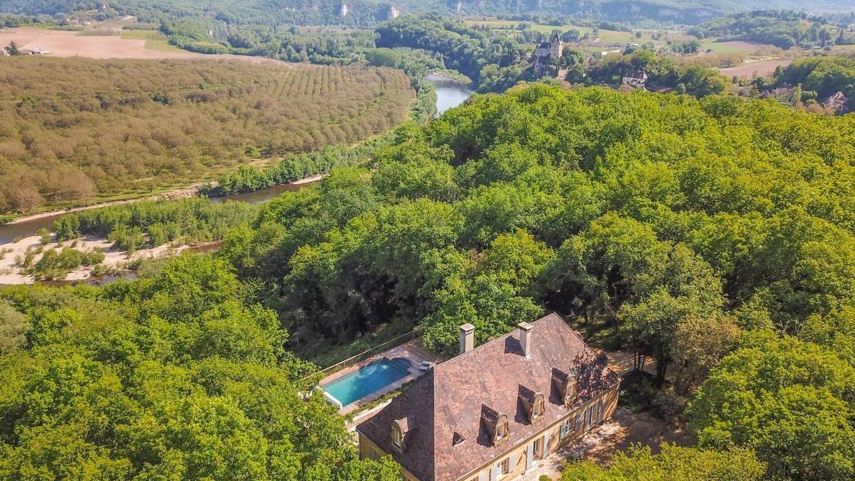 Carsac-Aillac Villa | Sur La Colline - Six Bedroom Villa, Sleeps 10