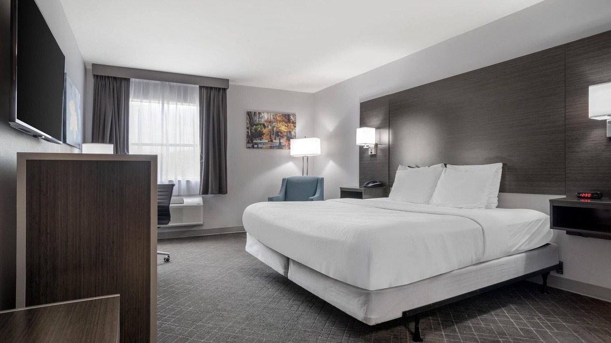 Burnside Hotel | Surestay Plus By Best Western St. James Donaldsonville