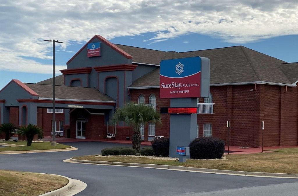 Warner Robins Hotel | SureStay Plus Hotel by Best Western Warner Robins AFB