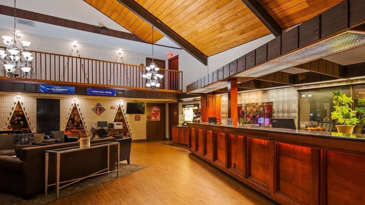 Black River Falls Hotel | SureStay Plus Hotel by Best Western Black River Falls
