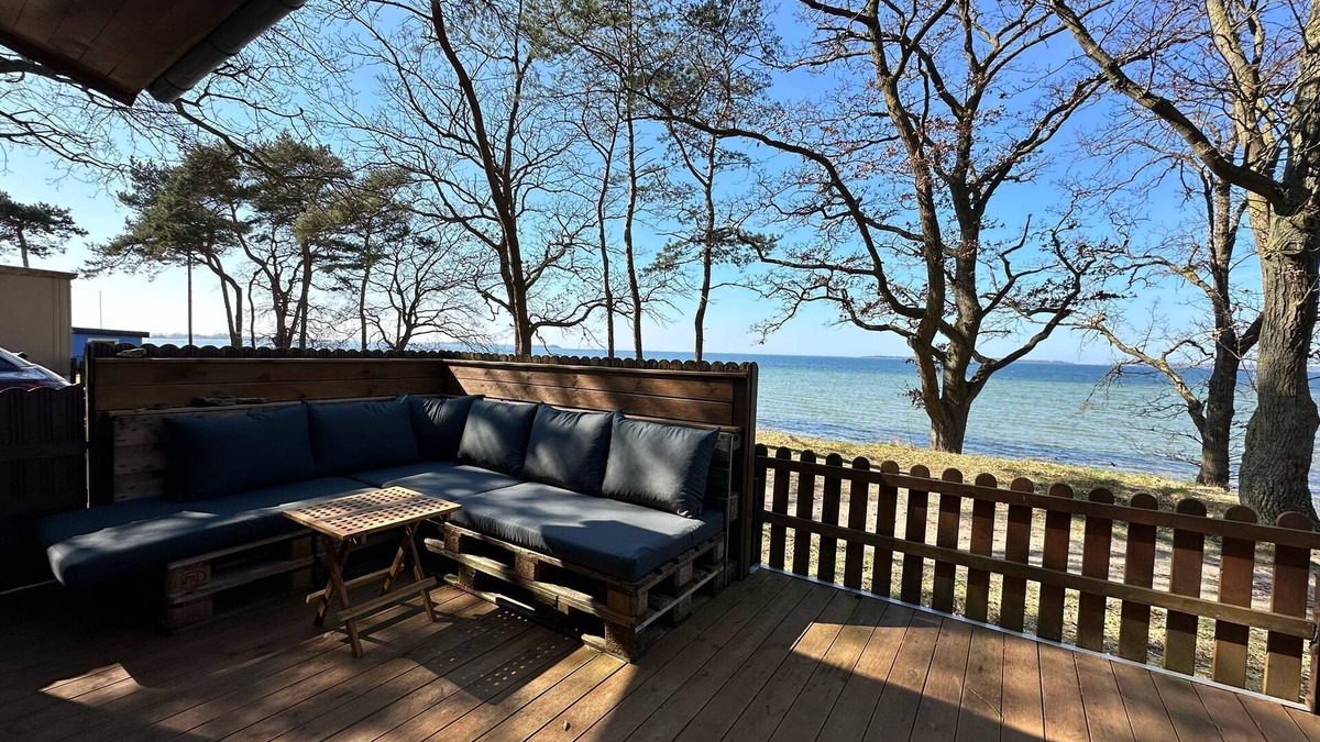 Am Salzhaff House | 'Surf-Bungalow In Erster Reihe' with Sea View, Private Terrace and Wi-Fi