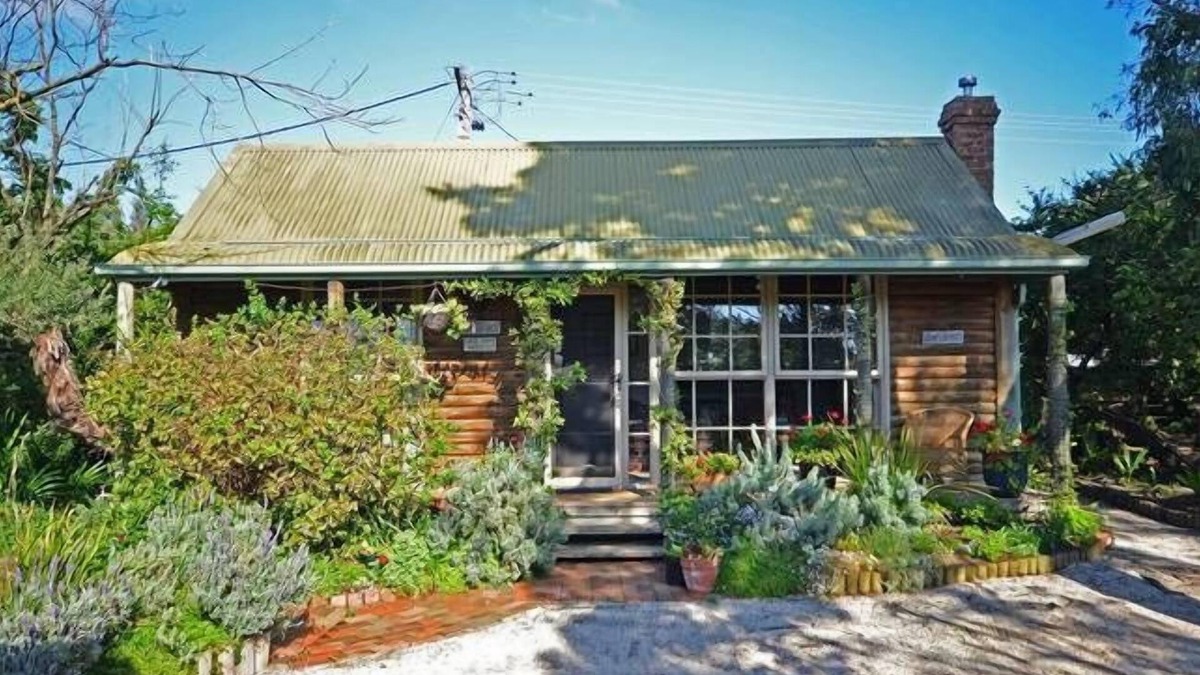 Ocean Grove House | Surf Cottage - Luxury beach getaway