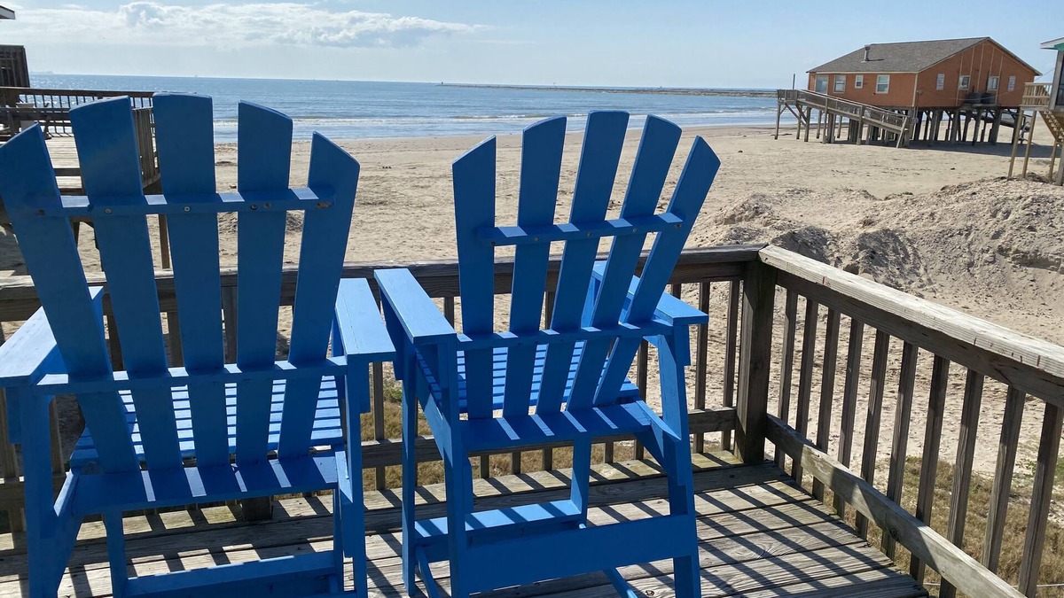 Surfside Beach House | Surf Rider - cozy modern cottage. Steps to the Beach!