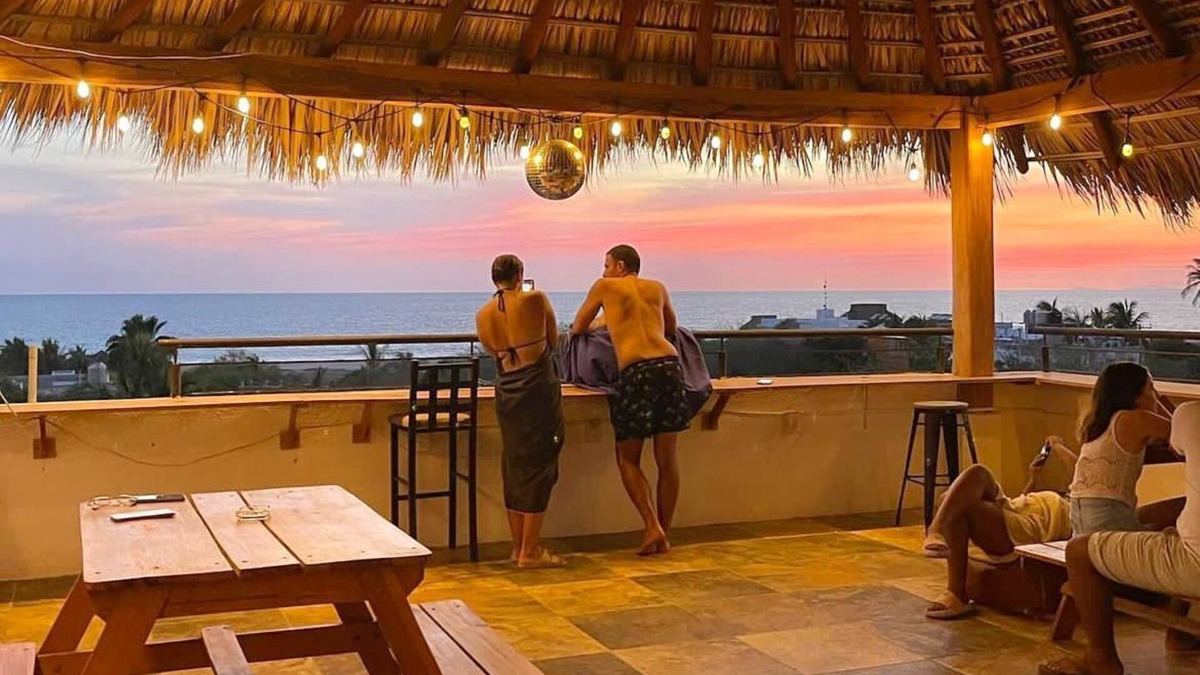 Los Tamarindos House | SurfNest Tamarindos