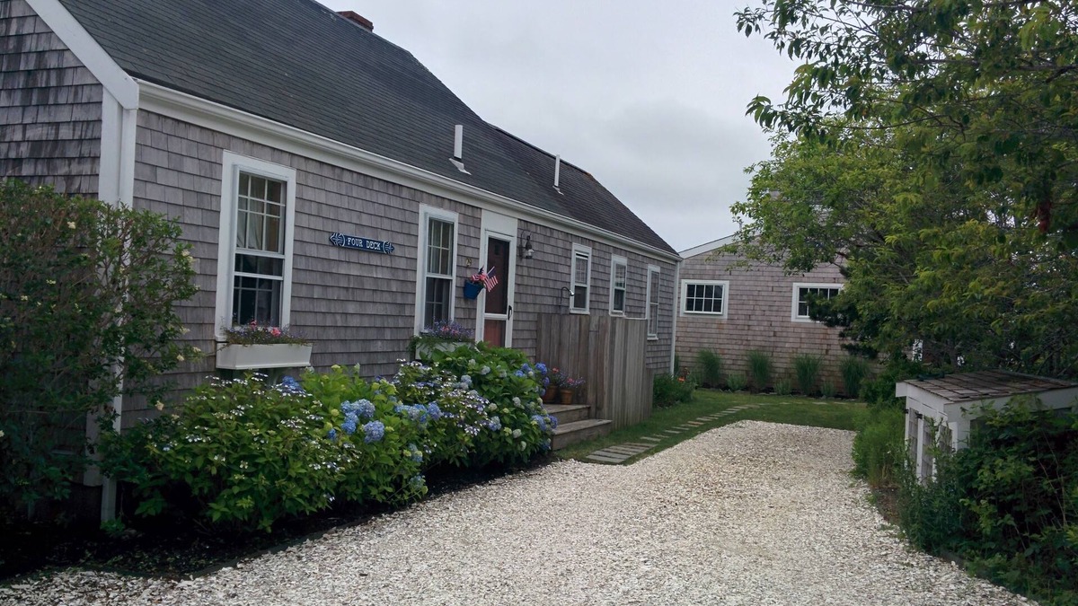 Surfside House | Surfside Beach Gem!