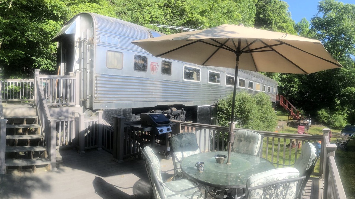 Town of Sempronius Cabin | Surprisingly spacious Historic Railcar on Beautiful Skaneateles Lake