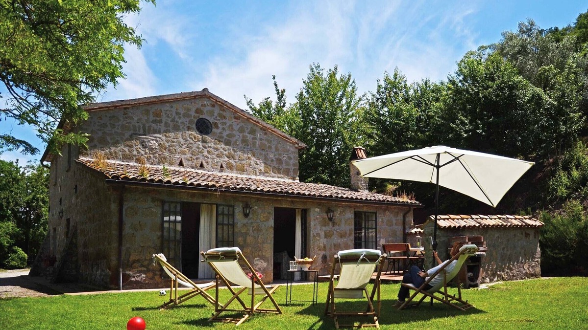 Corbara Cottage | surrounded by unspoilt enviroment, traditional country house (6km from Orvieto)