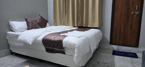 Faizabad House | SUSHMA Residency