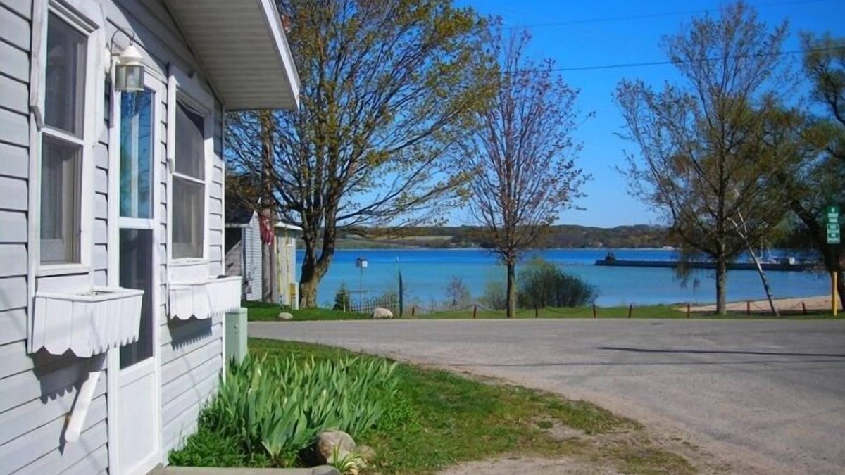 Suttons Bay Cottage | Suttons Bay, in town and steps away from beach - trail, wineries and shopping