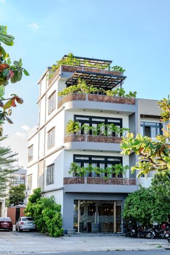 Tho Quang Beach Villa | Svy Ocean View Villa - Beachfront - Only 20m to the Beach