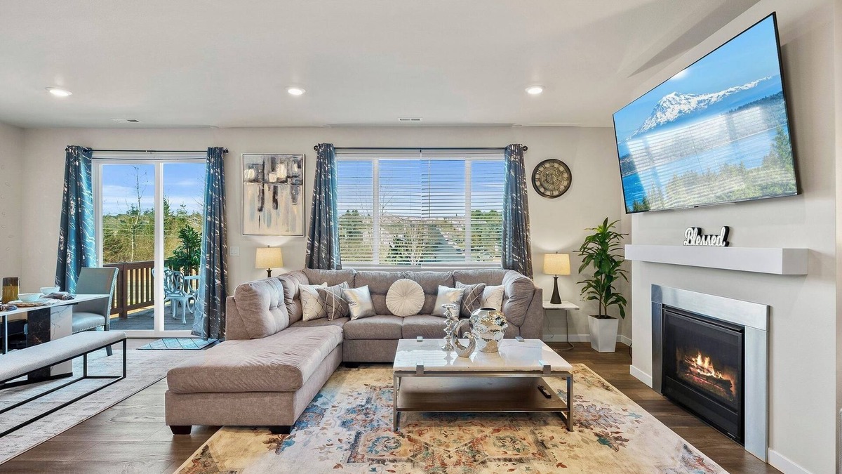 Spanaway House | SW1:CASCADE VILLA