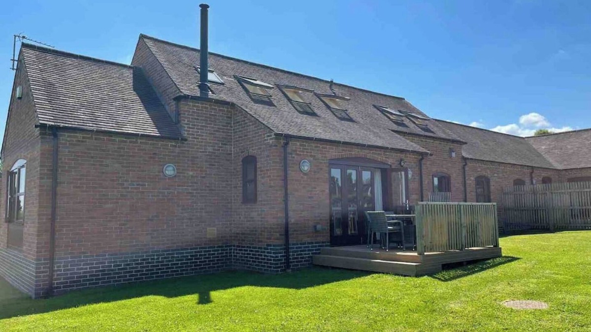 Yoxall Cottage | Swallow Cottage, beautiful, spacious and relaxing.