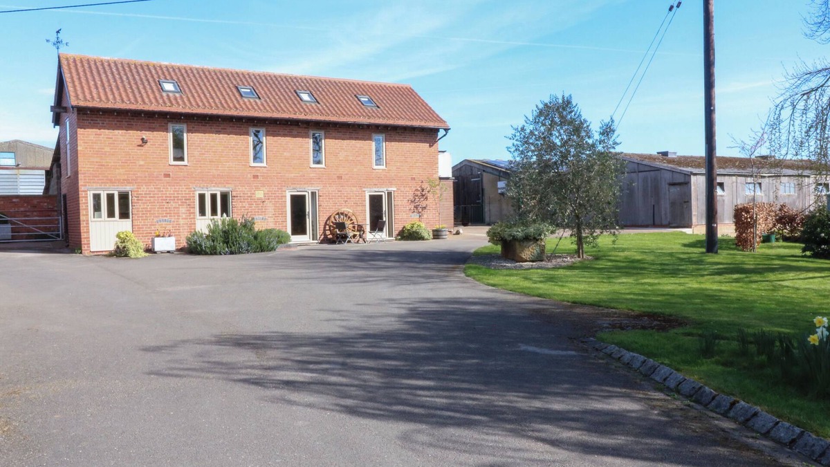 Askham Cottage | SWALLOW'S FLIGHT, romantic in Askham