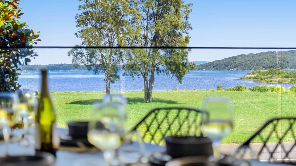 Swansea House | Swan Lake - Winter School Holiday Mid-Week Special