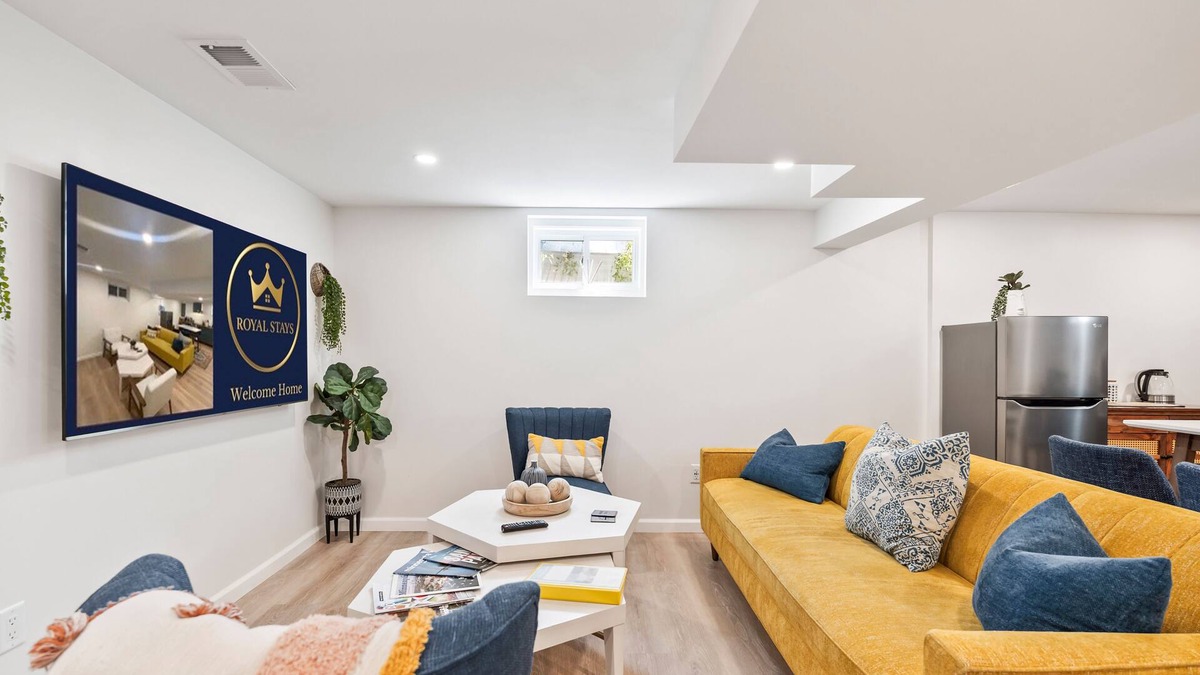 St. Louis Park House | Swanky 1BDR, SpaShower, SuperClean, Fully Stocked,By WestEnds in St. Louis Park!