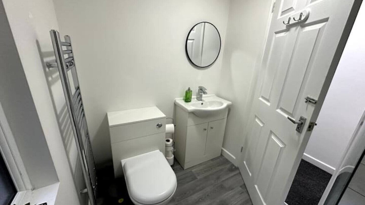 Castle House | Swansea Coastal Comfort