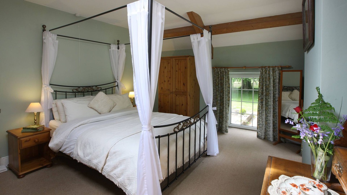 Margam Cottage | Swansea Valley Holiday Cottages