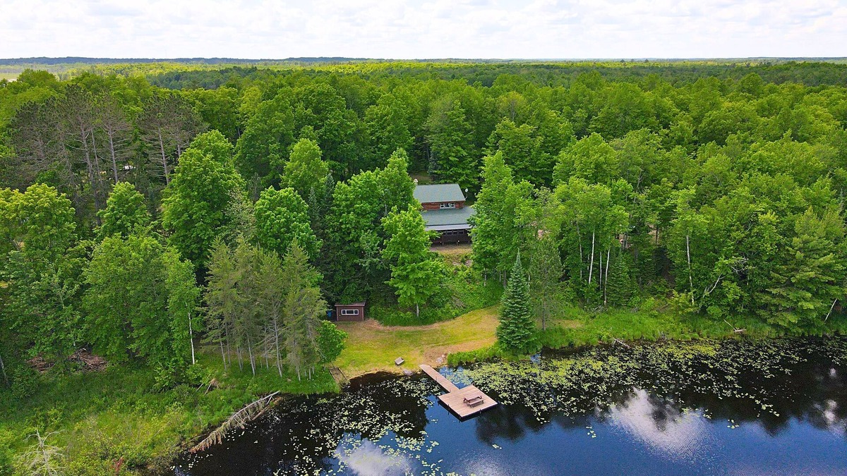 Fifield Cabin | Sweeney Lake Lodge, Northwoods Seclusion