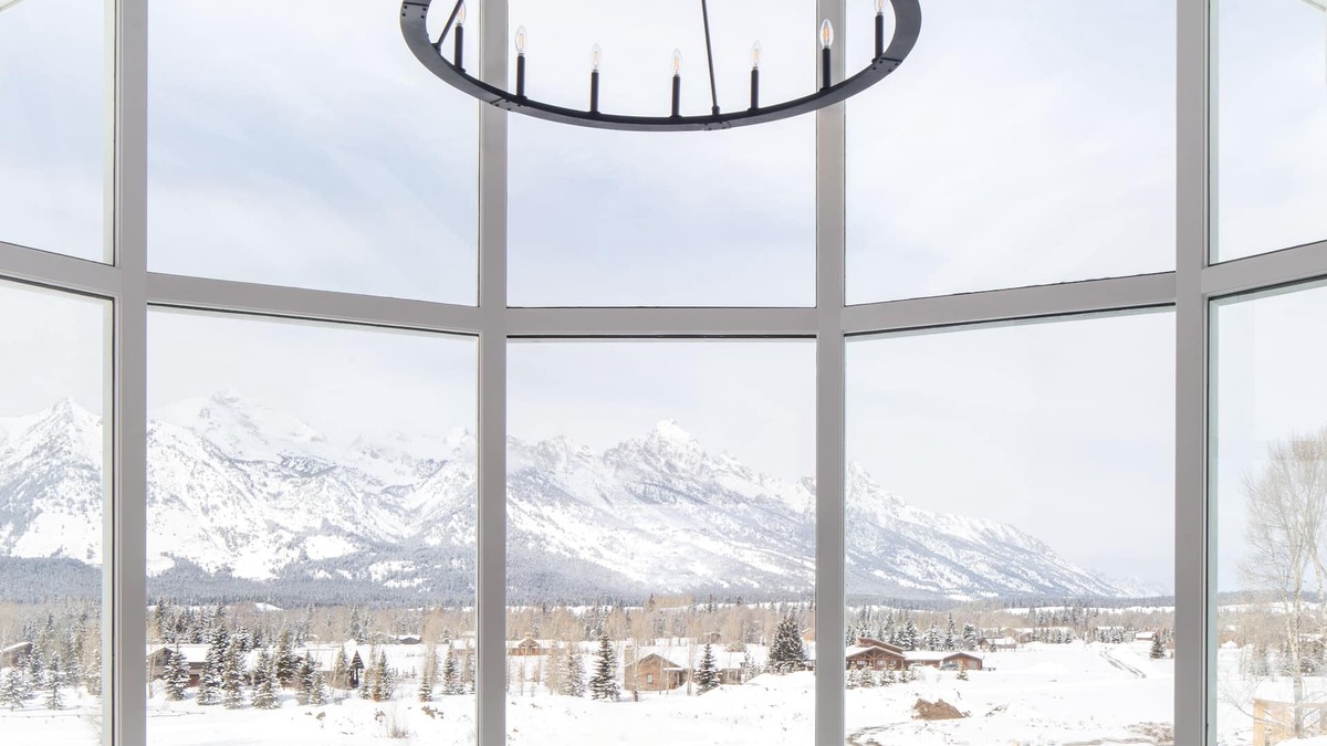 Jackson Hole House | Sweeping Teton views, modern renovation. Minutes from town & National Parks.