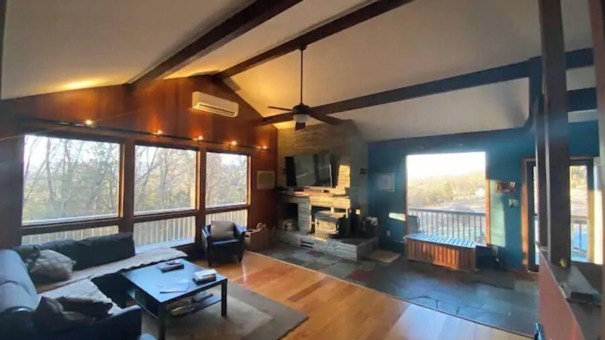 Gardiner House | Sweet and spacious mountain view home w/fireplace!