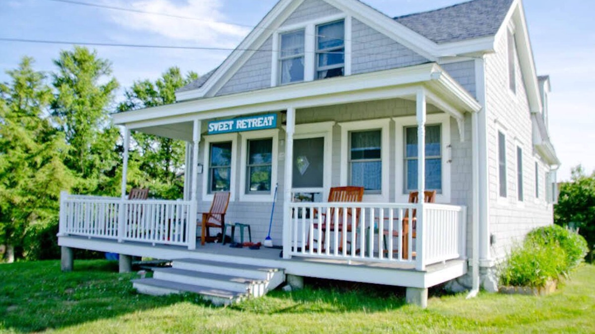 Block Island House | Sweet Block Island Retreat with Pond & Harbor Views