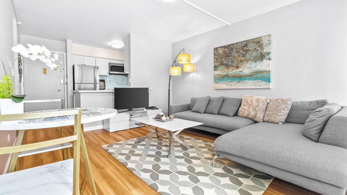 Ala Moana Apartment | Sweet & Cozy in Honolulu Free WIFI & AC