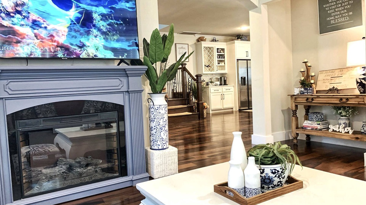 Grand Prairie House | Sweet Escape Homes: Rustic Modern Home next to lake - Center of Dallas & FW
