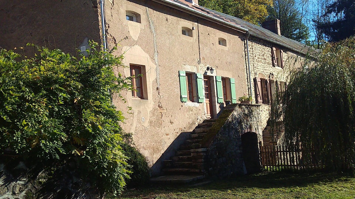 Montreuillon House | Sweet home in the Morvan mountains for nature and culture lovers
