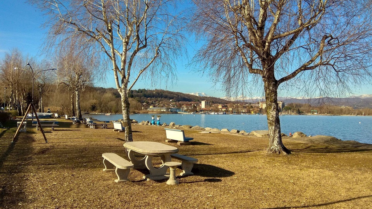 Villaggi House | SWEET HOME two-room apartment lake garden private beach x 4 near highway train