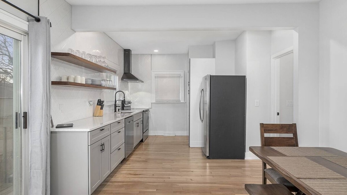 Grandville House | Sweet retreat minutes from Grand Rapids