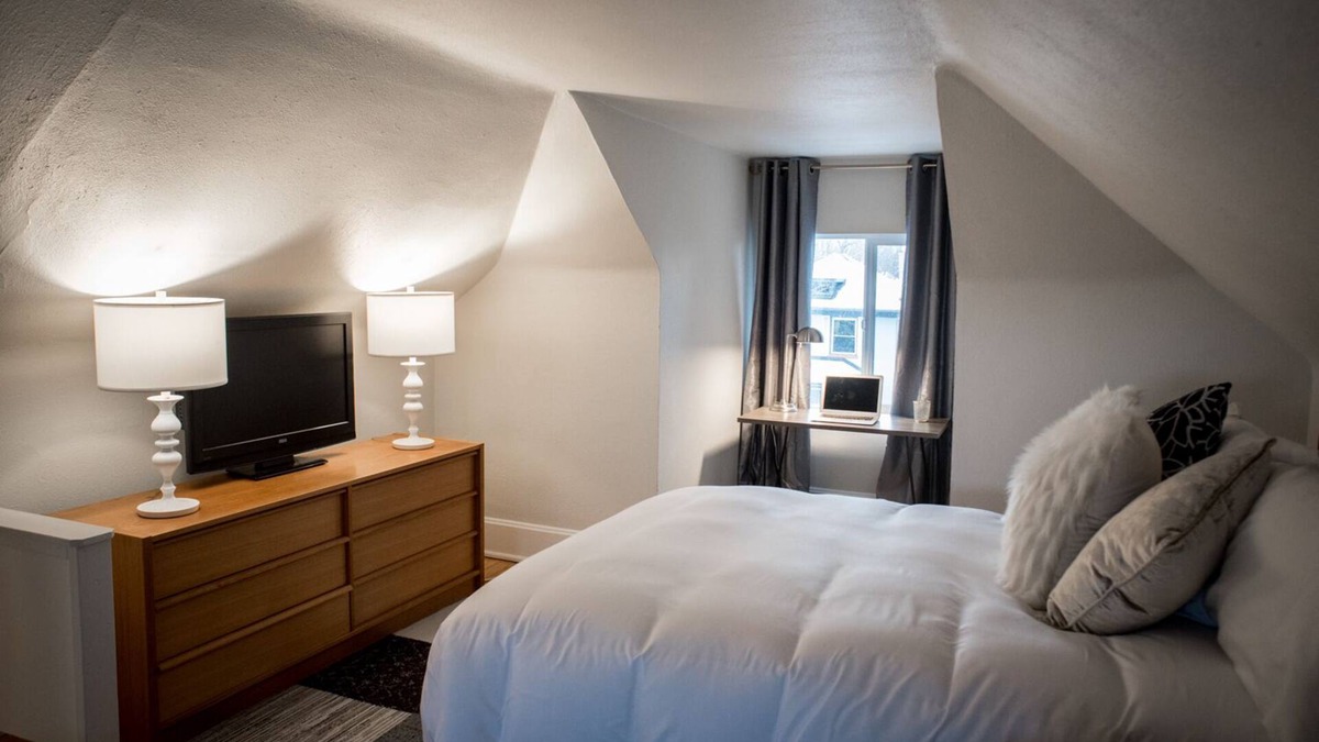 Speer Apartment | Sweet Spot in West Washington Park