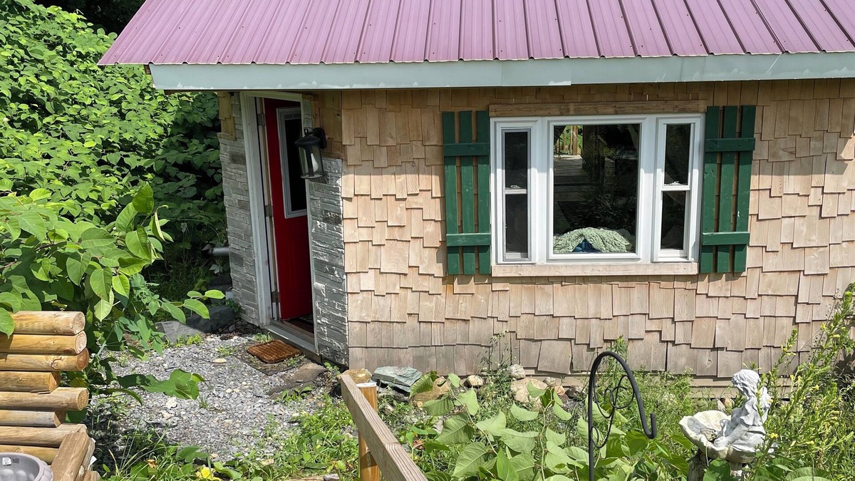 Town of Ephratah Cottage | Sweet Unique Cottage - Clean and near Caroga Lake. Just inside the Adirondacks