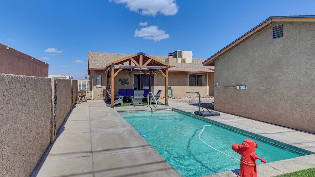 Lake Havasu City House | Swim, Grill & Chill: Lake Havasu City Getaway