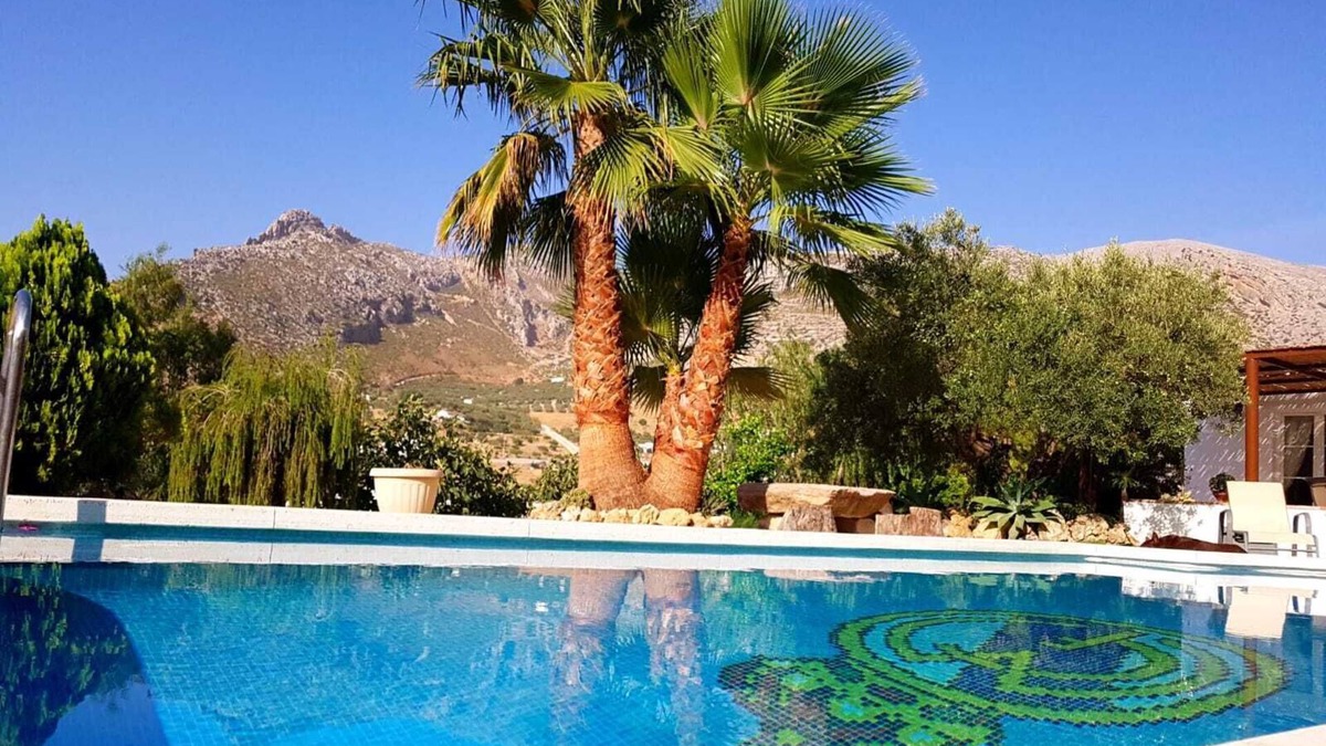 Valle de Abdalagis Cottage | swimming pool, outdoor and indoor kitchen