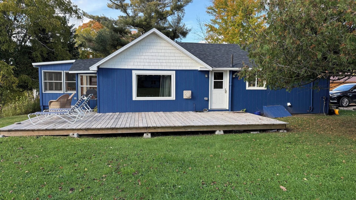 McMillan Cottage | Swimming, Snowmobiling, Serenity! Lakefront Cottage on Big Manistique Lake