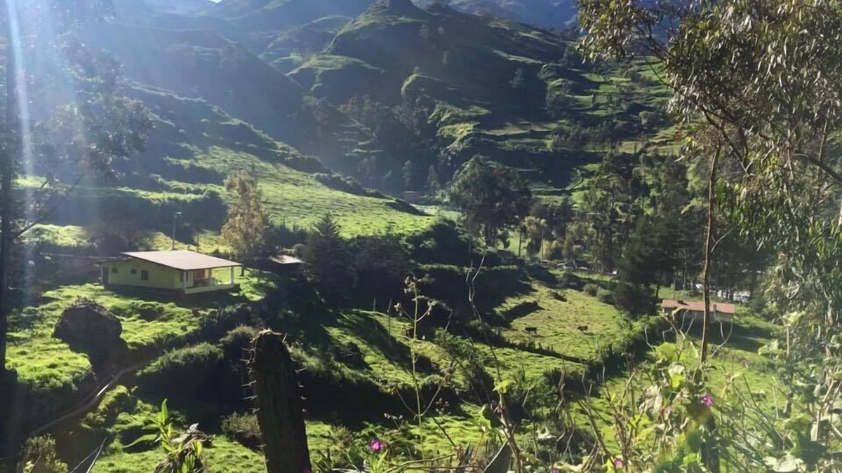 Obrajillo Cottage | Swiss Chalet with Private Kitchen near Lima