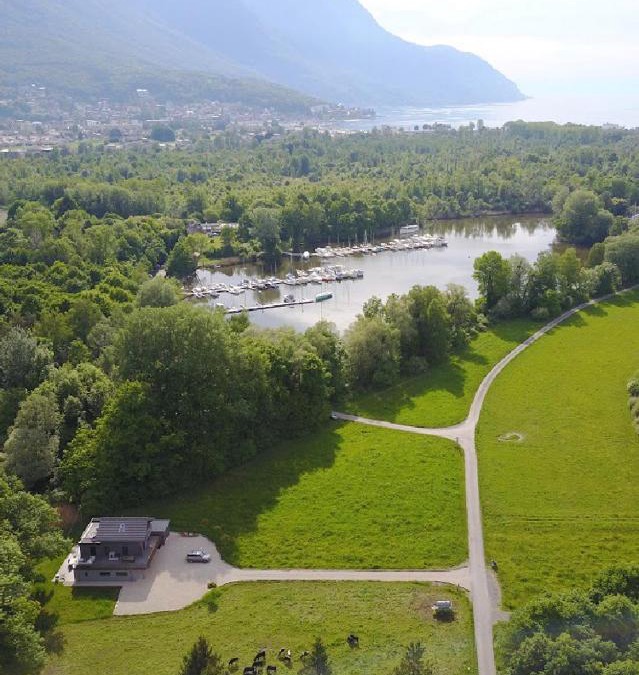 Noville House | Swiss Lake Lodge