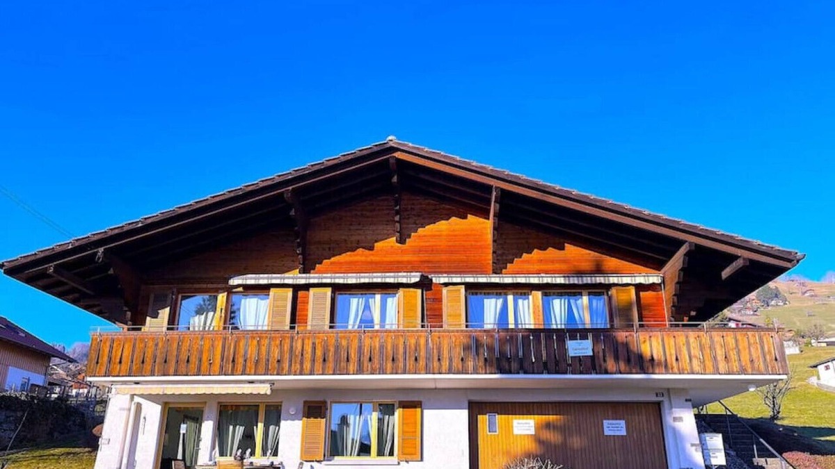 Goldiwil Apartment | SwissHut Stunning Views Alps & Lake - Chalet Aeschlen