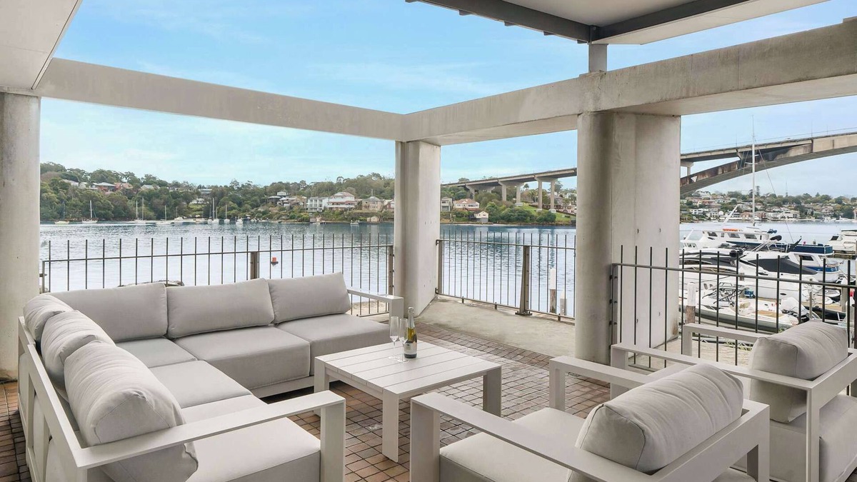 Drummoyne Apartment | Sydney Harbour-Front Home With Views & Parking