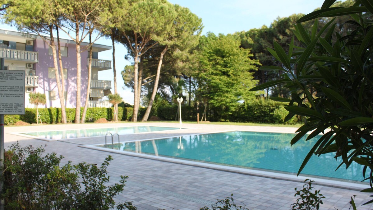 Bibione Lido del Sole Apartment | SYMPATHIC APARTMENT IN BEAUTIFUL RESIDENCE ON THE FRONT OF THE POOL