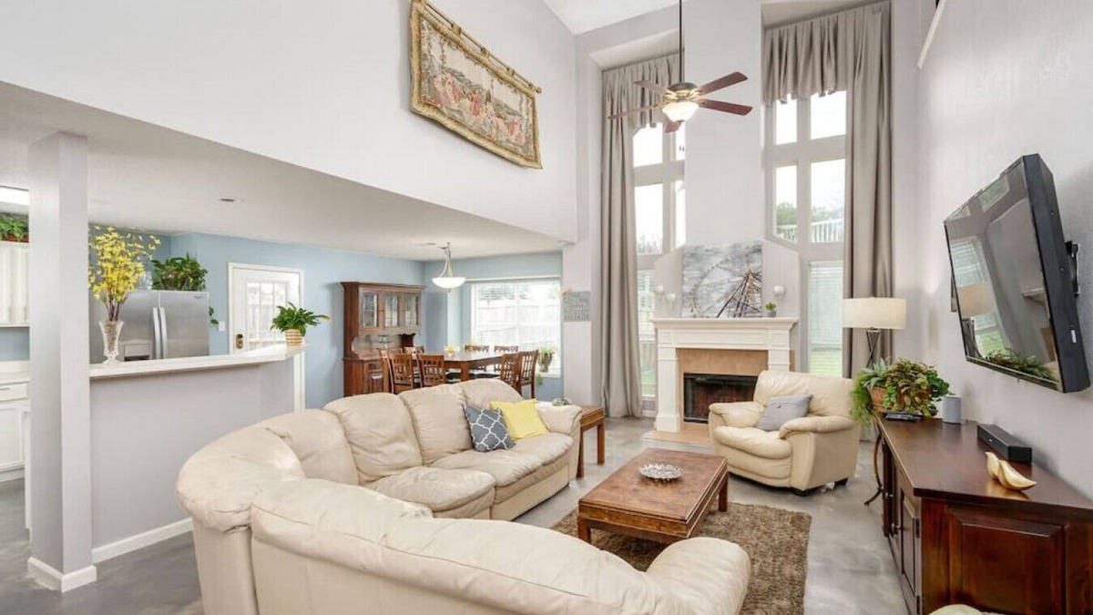 Fossil Creek House | Symphony Home near Fort Worth Stockyards, AT&T by HomeStayPros