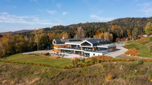 Czarnorzeki Hotel | Szklane Lniane