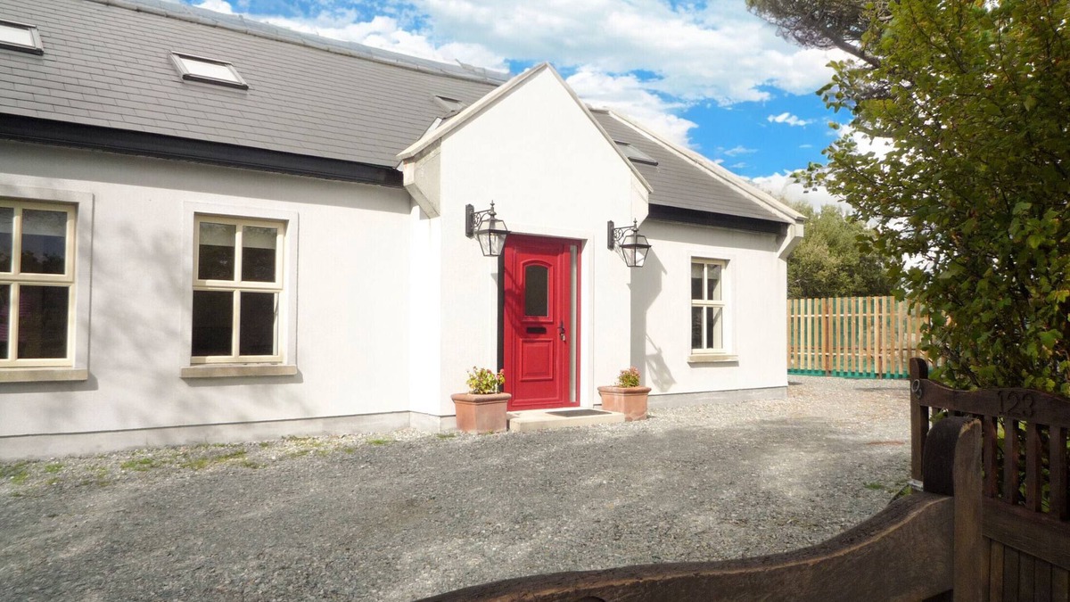 Connemara Ski Chalet | Tí Mhaggie Holiday Cottage