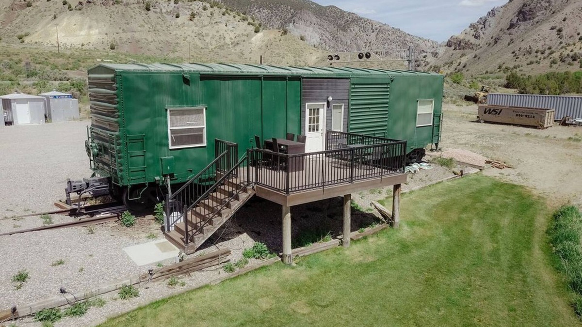 Sevier Apartment | T-11) Great Northern