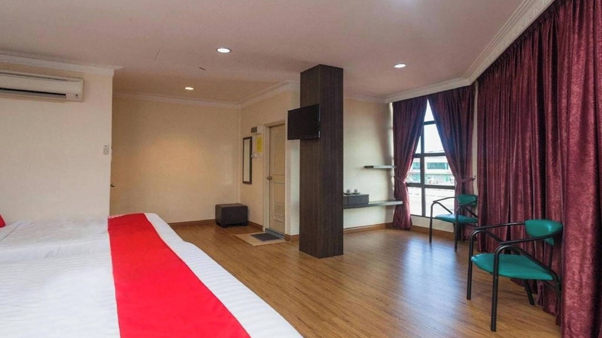 Taman Bunga Ros Hotel | T P Hotel