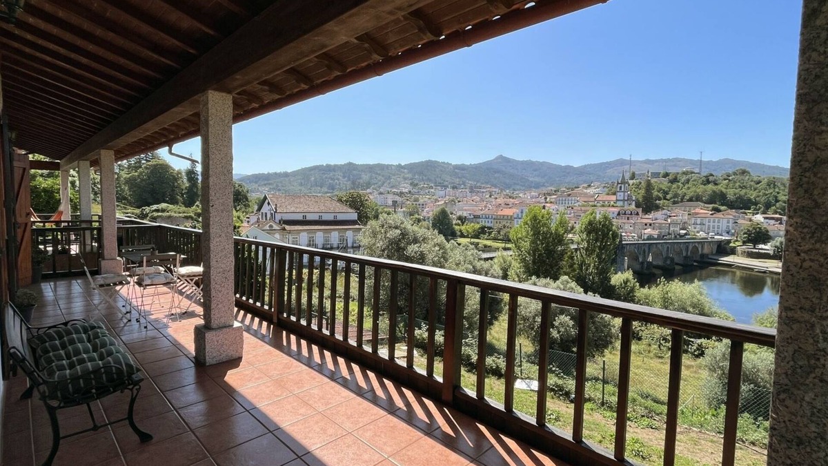 Arcos de Valdevez House | T1 with pool and privileged views of Ponte da Barca!