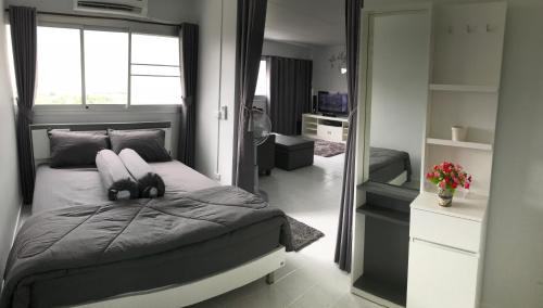 Ban Mai Apartment | T11 Popula Condo by Prathomlerk