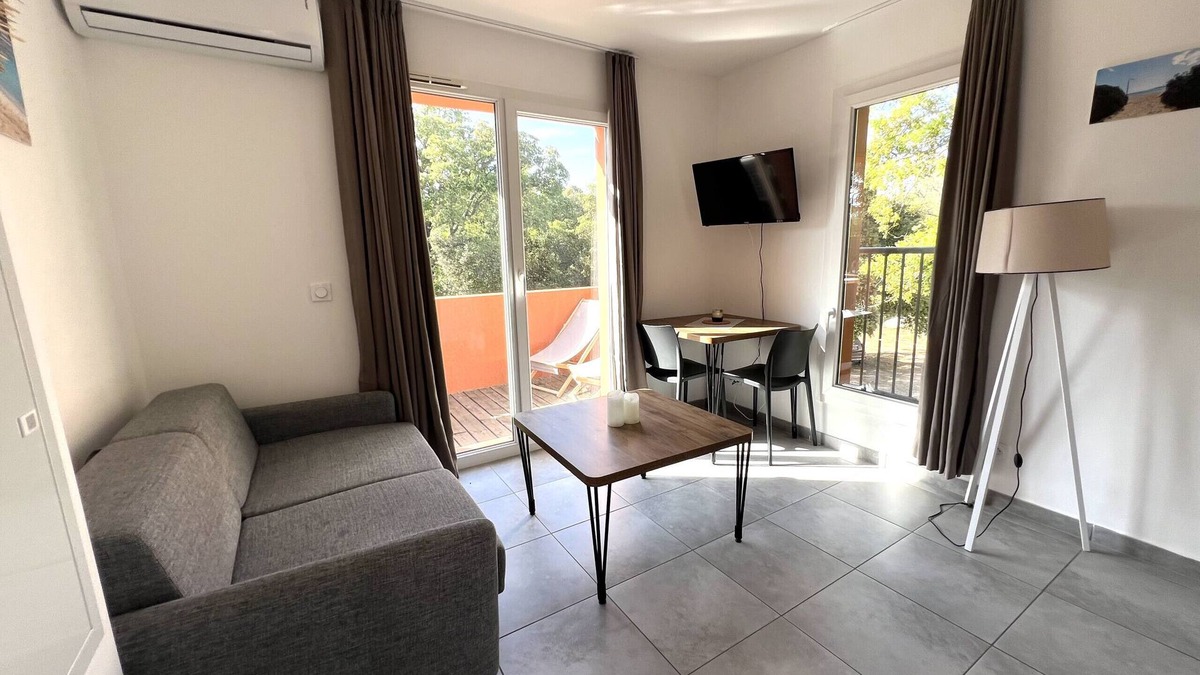 Ciamannacce Apartment | T2, 2/4 people No. 93 floor Hameaux de Saint Cyprien