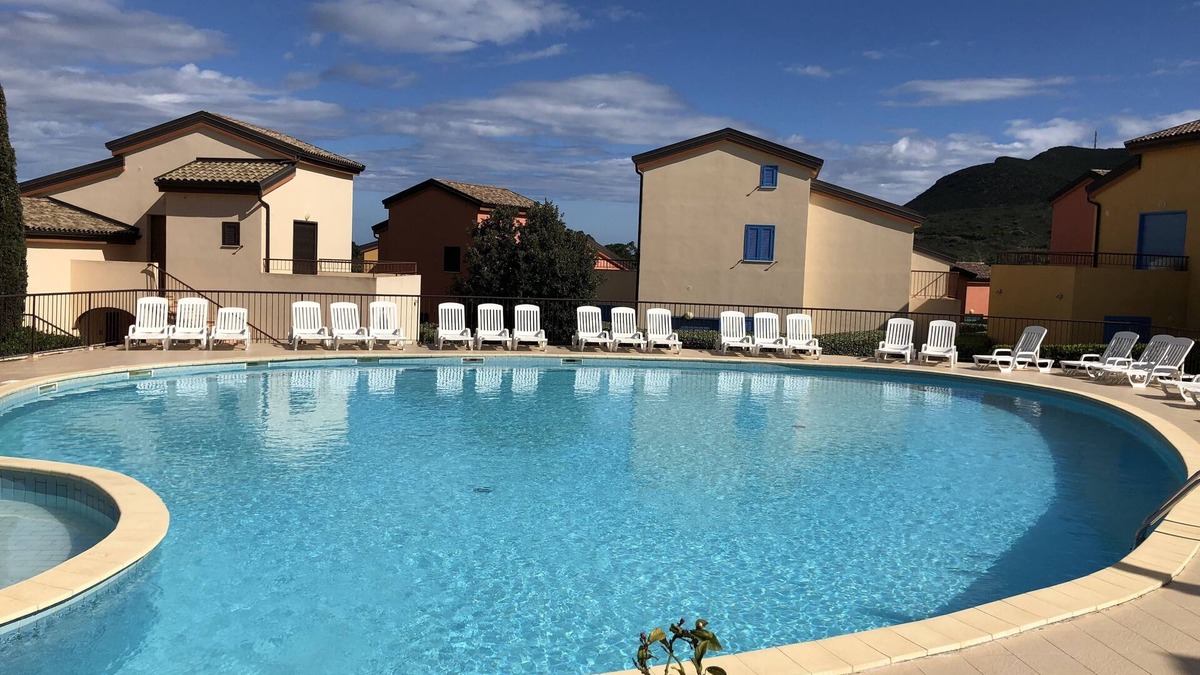Lozari Apartment | T2 apartment in residence with pool 400m from the beach of Lozari